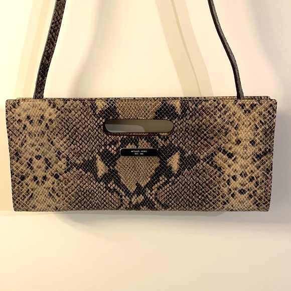 Michael Kors snakeskin clutch - Picture 1 of 6